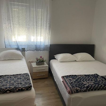 Apartmani Zuti Neum Esterno foto