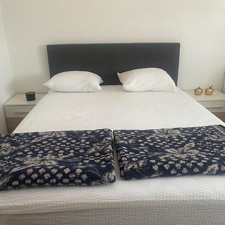 Apartmani Zuti Neum Esterno foto