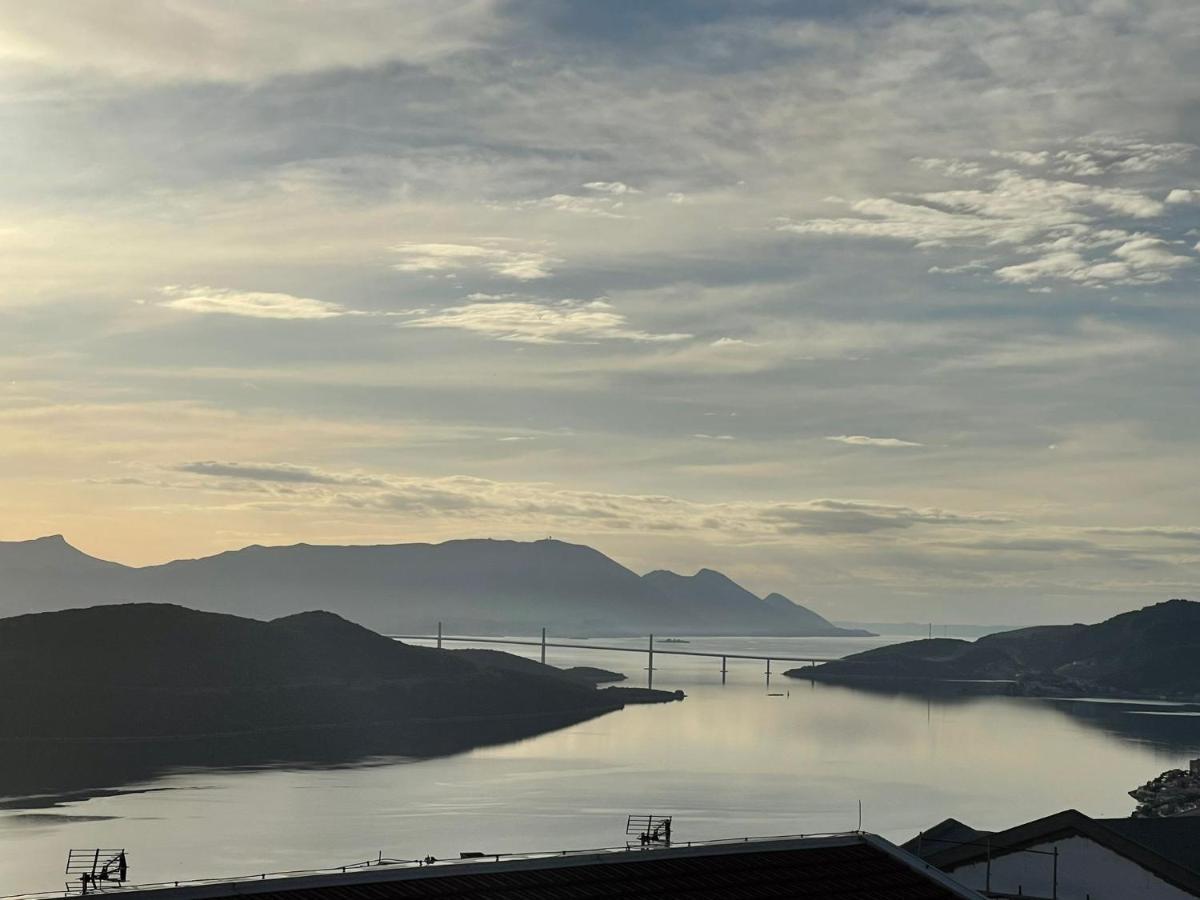 Apartmani Zuti Neum Esterno foto