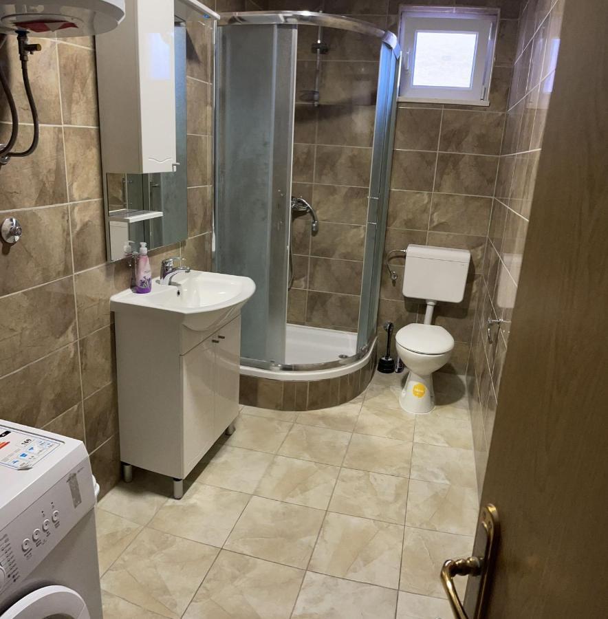 Apartmani Zuti Neum Esterno foto