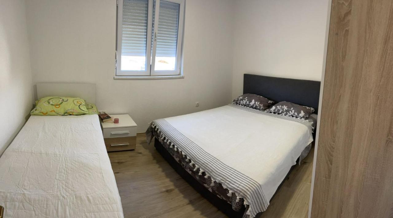 Apartmani Zuti Neum Esterno foto