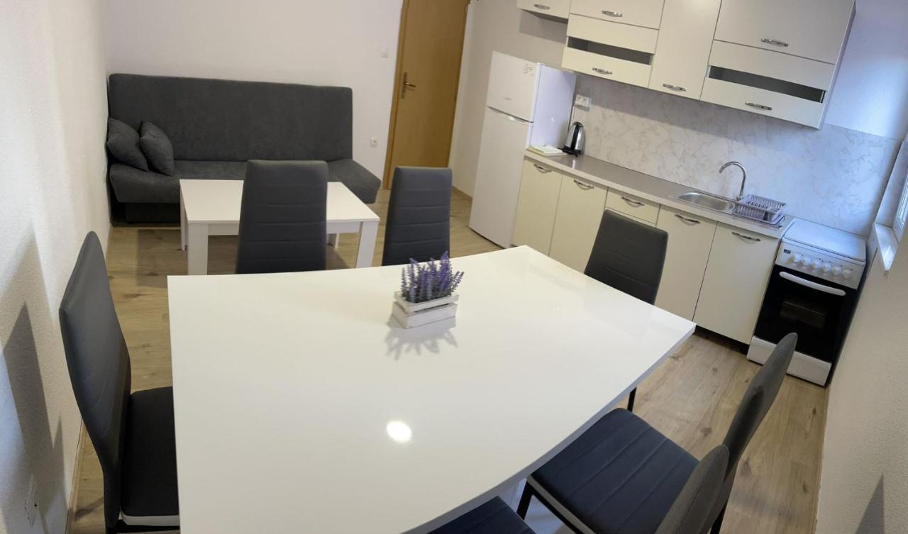 Apartmani Zuti Neum Esterno foto